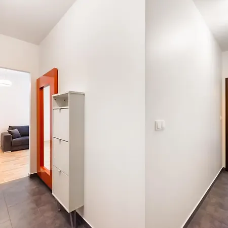 Praga Delightful By Bookinghost Appartement *