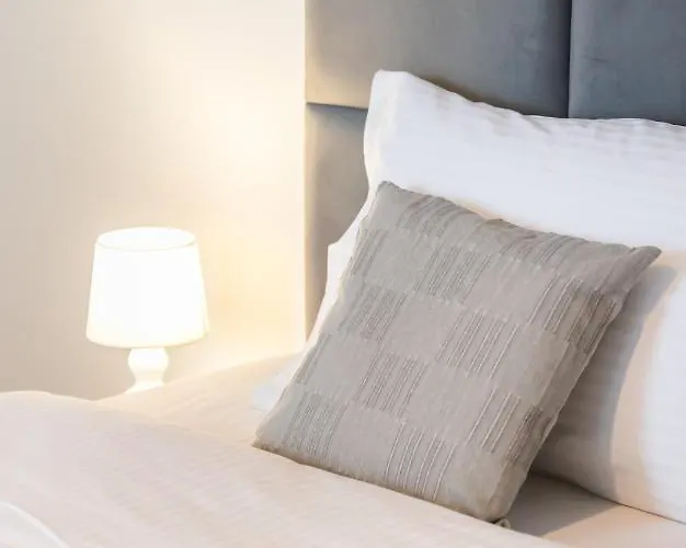 Praga Delightful By Bookinghost * Варшава