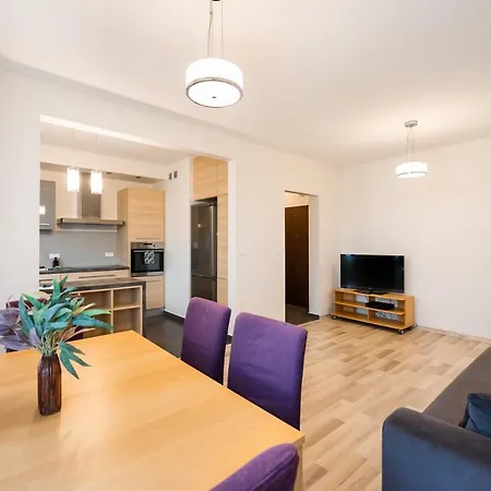 Praga Delightful By Bookinghost Apartment Warsaw