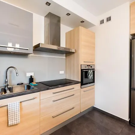 Praga Delightful By Bookinghost Apartment Warsaw